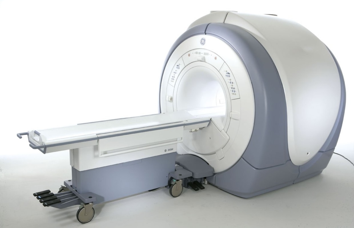 MRI検査 機器 イメージ