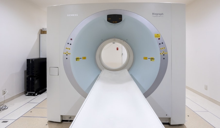 PET-CT検査 機器 イメージ